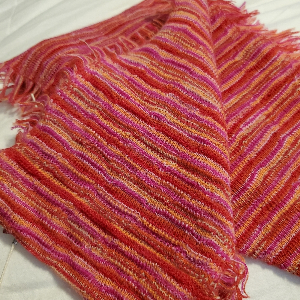 Peruvian alpaca scarf. Beautiful, simple light but